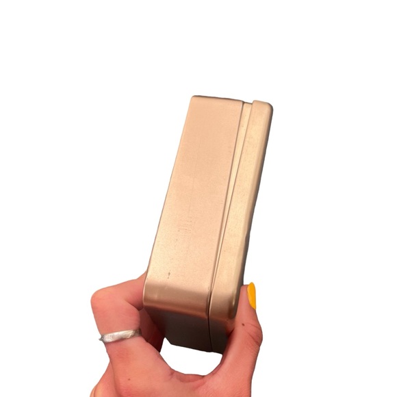 Carhartt Gold Embossed Logo Metal Tin Small Sq Wallet Gift Box Storage Container - Picture 4 of 12